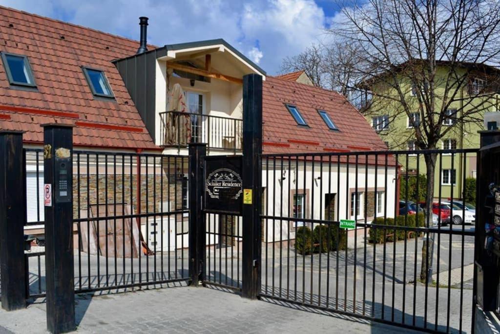 Zsizelle Rezidence Daire Braşov Dış mekan fotoğraf